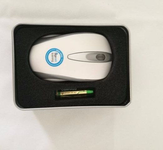 עכבר אלחוטי עם הדפס במארז מתנה