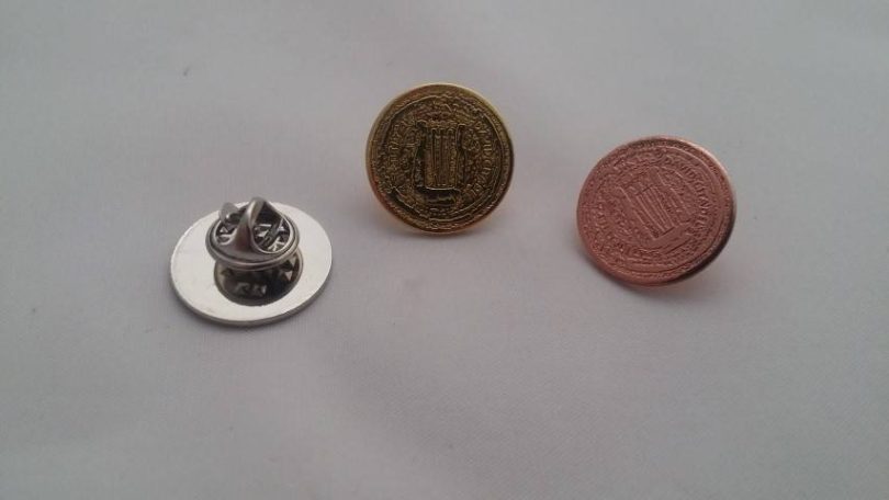 סיכות עם הטבעה