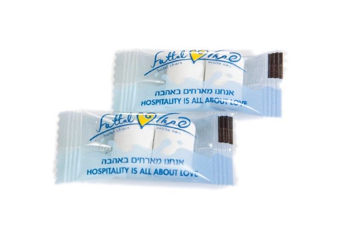 מסטיקים ממותגים